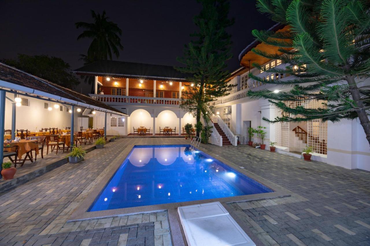 Dutch Bungalow Kochi Buitenkant foto